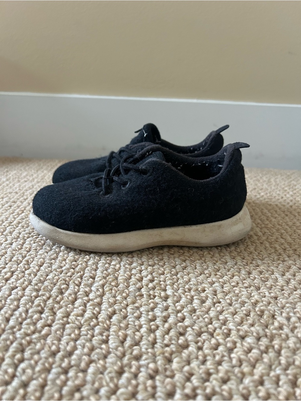 Small birds by Allbirds Kids Black Wool Slip on Sneakers Laces Size Toddler 10